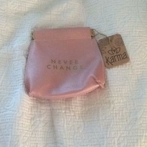 Never Change changepurse!